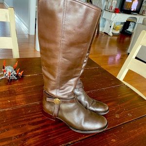Tory Burch boots size 8